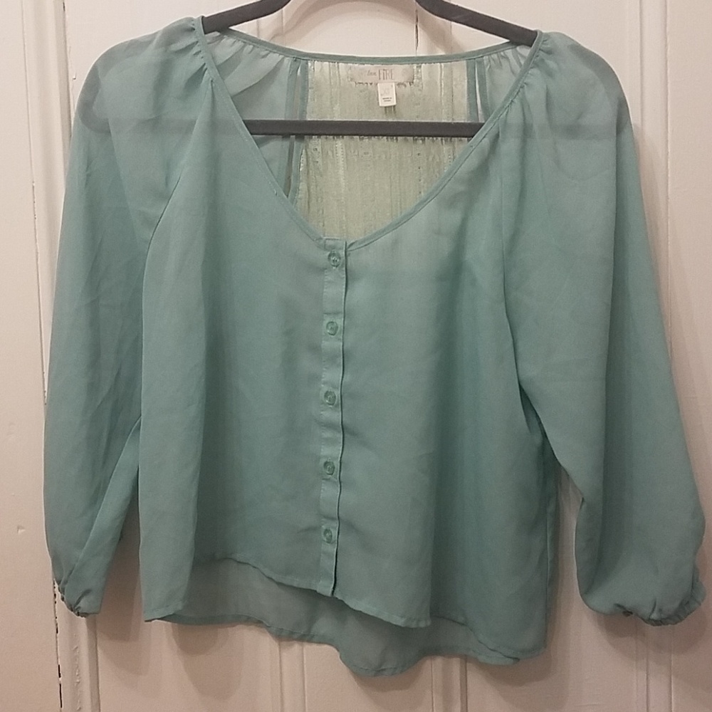 Beautiful mint top